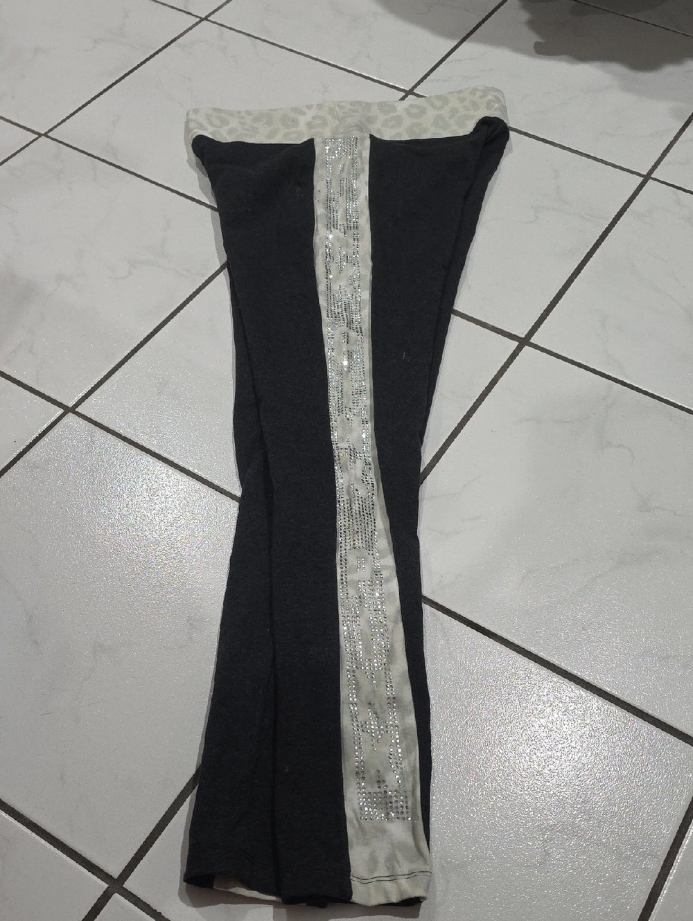 PINK Victoria's Secret Gray Cheetah Yoga Leggings with Logo Waistband